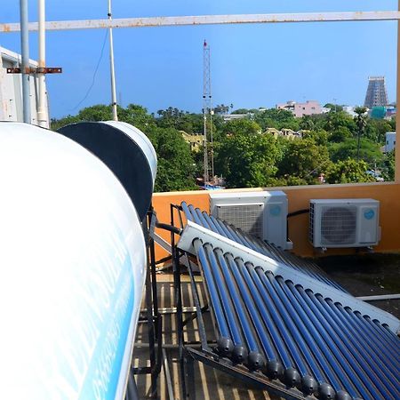 Hari Iyer Residency Hotel Tiruchchendur Ngoại thất bức ảnh