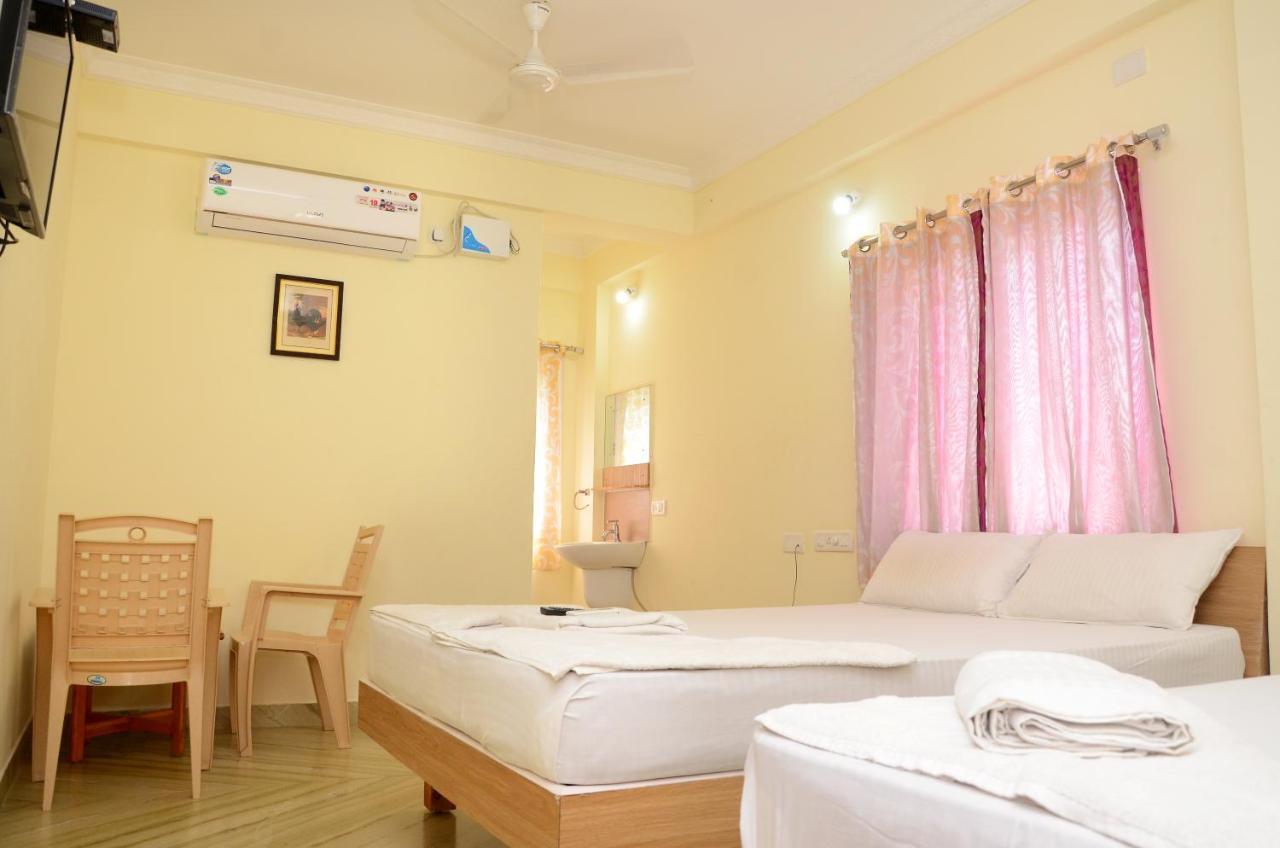 Hari Iyer Residency Hotel Tiruchchendur Ngoại thất bức ảnh