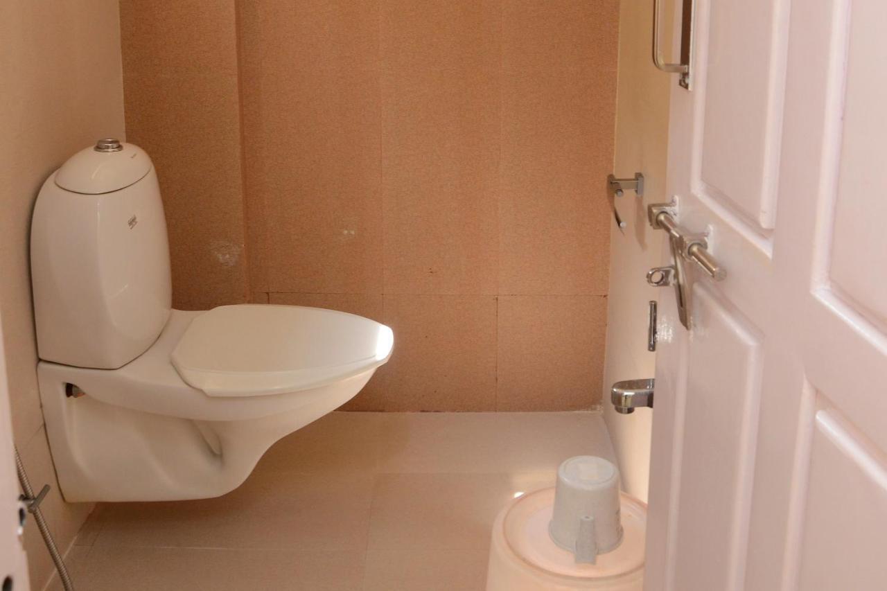 Hari Iyer Residency Hotel Tiruchchendur Ngoại thất bức ảnh